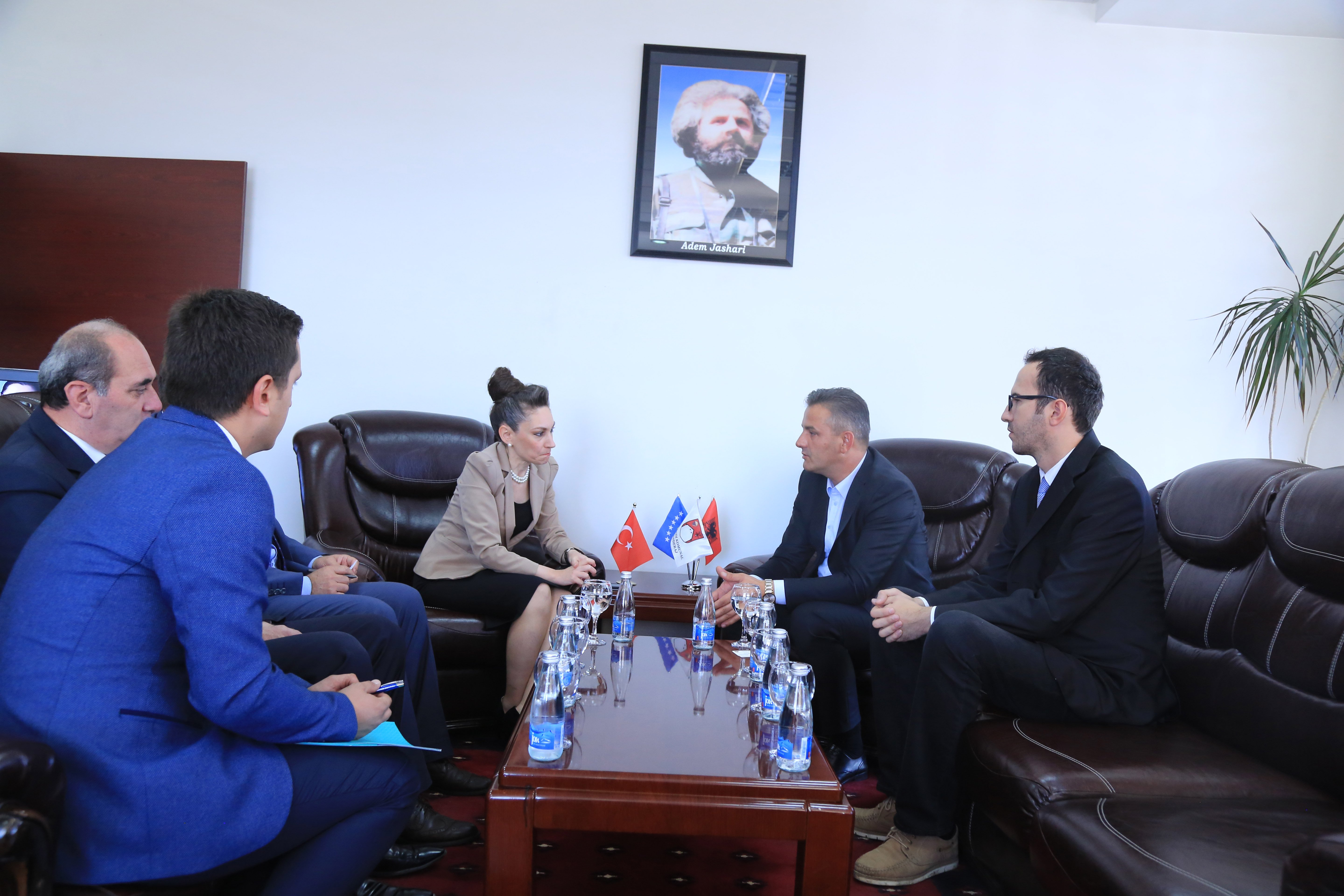 Skenderaj kërkon nga Turqia mbështetjen e shoqatave të grave