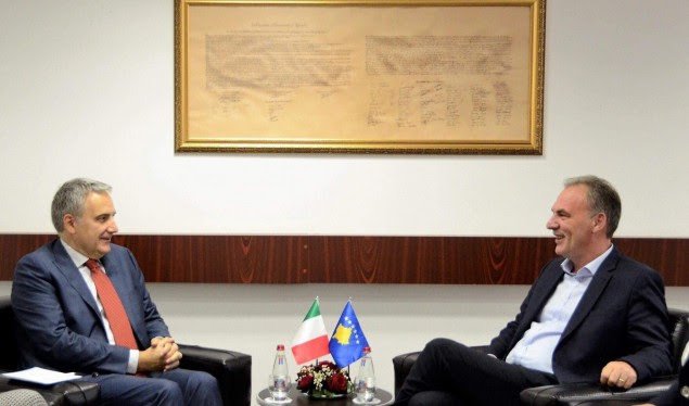 Limaj: Njohja reciproke dhe anëtarësimi në OKB objektivat e Kosovës në dialog