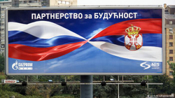 Serbët “me zemër” janë në Rusi, e materialisht në Perëndim