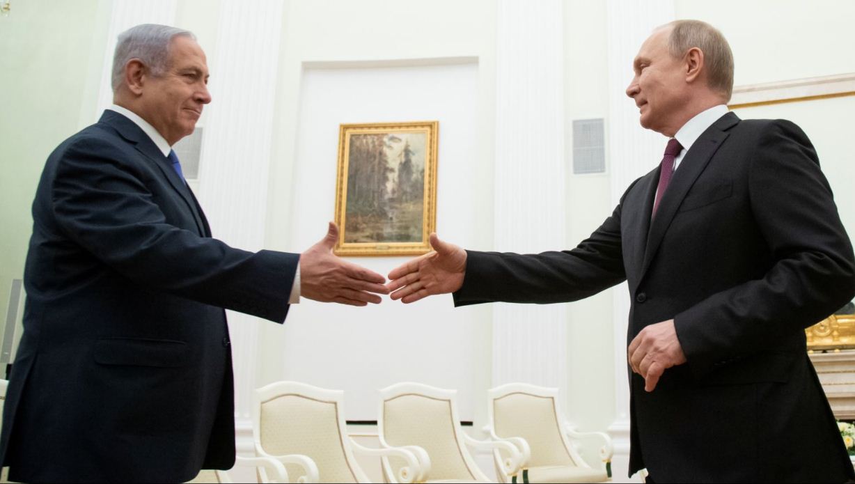 Rusia kthen në Izrael eshtrat e ushtarit të vrarë më 1982 në Liban