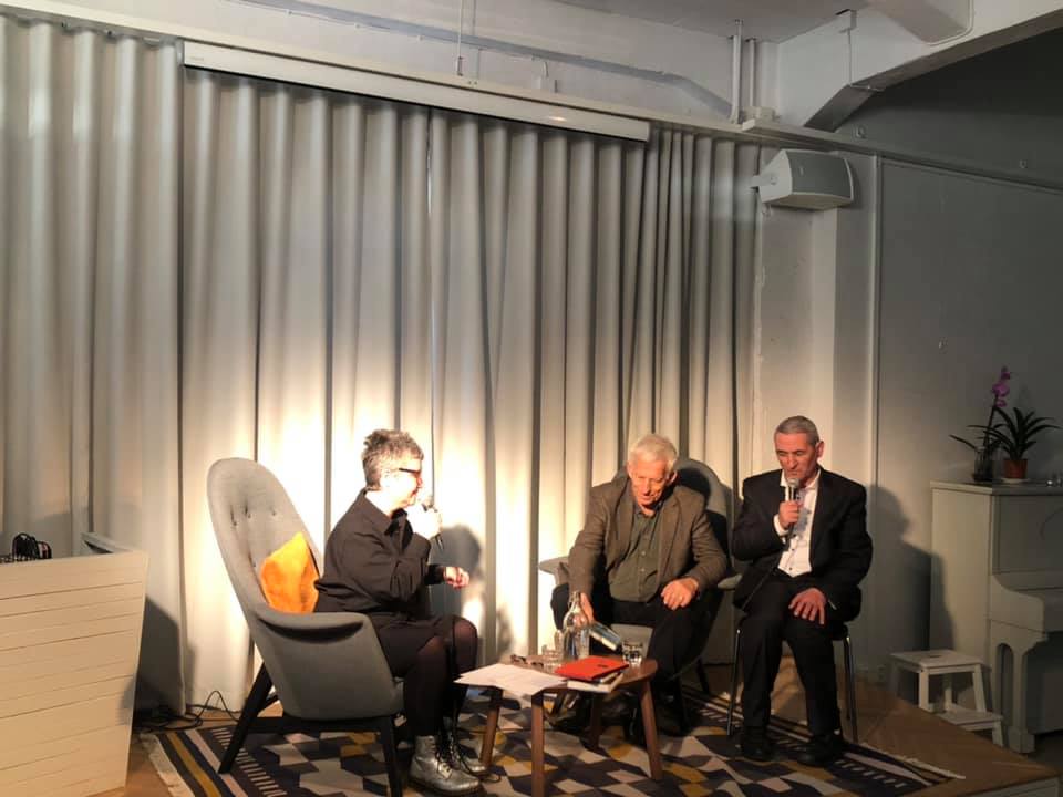 Foto: moment nga ndarja e çmimit dhe biseda (përuruese) me Ibrahim Kadriun në Goteborg