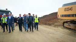 Ministri Lekaj vizitoi disa projekte infrastrukturore në rajonin e Gjilanit