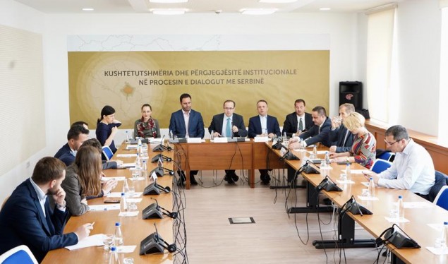 LDK-ja e VV-ja kërkojnë kthimin e dialogut në pikën zero dhe zgjedhje të reja