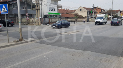 Tre vjet pas peticionit, në Pejë vendosen platformat në vendkalimin për këmbësorë