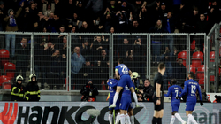Chelsea fiton ngushtë në çerekfinalen e parë ndaj Slavia Pragës