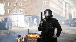 Policia arrestoi 23 veta pas trazirave në Kopenhagë