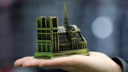 ​700 milionë euro donacione për rindërtimin e katedrales Notre Dam