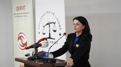 Krasniqi: Mos të ketë negociata pa pasur drejtësi për viktimat e dhunës seksuale gjatë luftës
