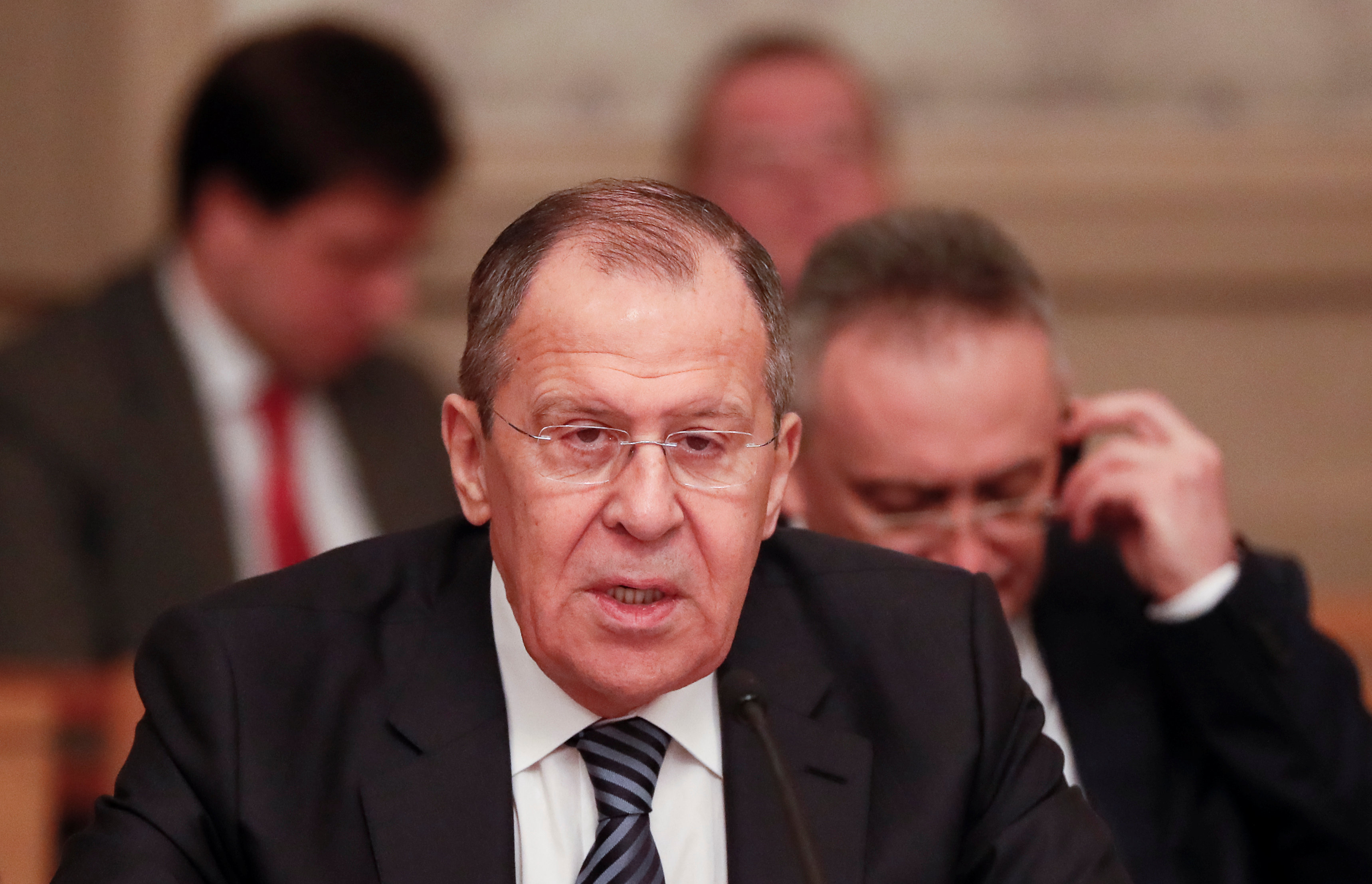 Lavrov: Për Kosovën do ta pranojmë çdo zgjidhje që i përshtatet Serbisë