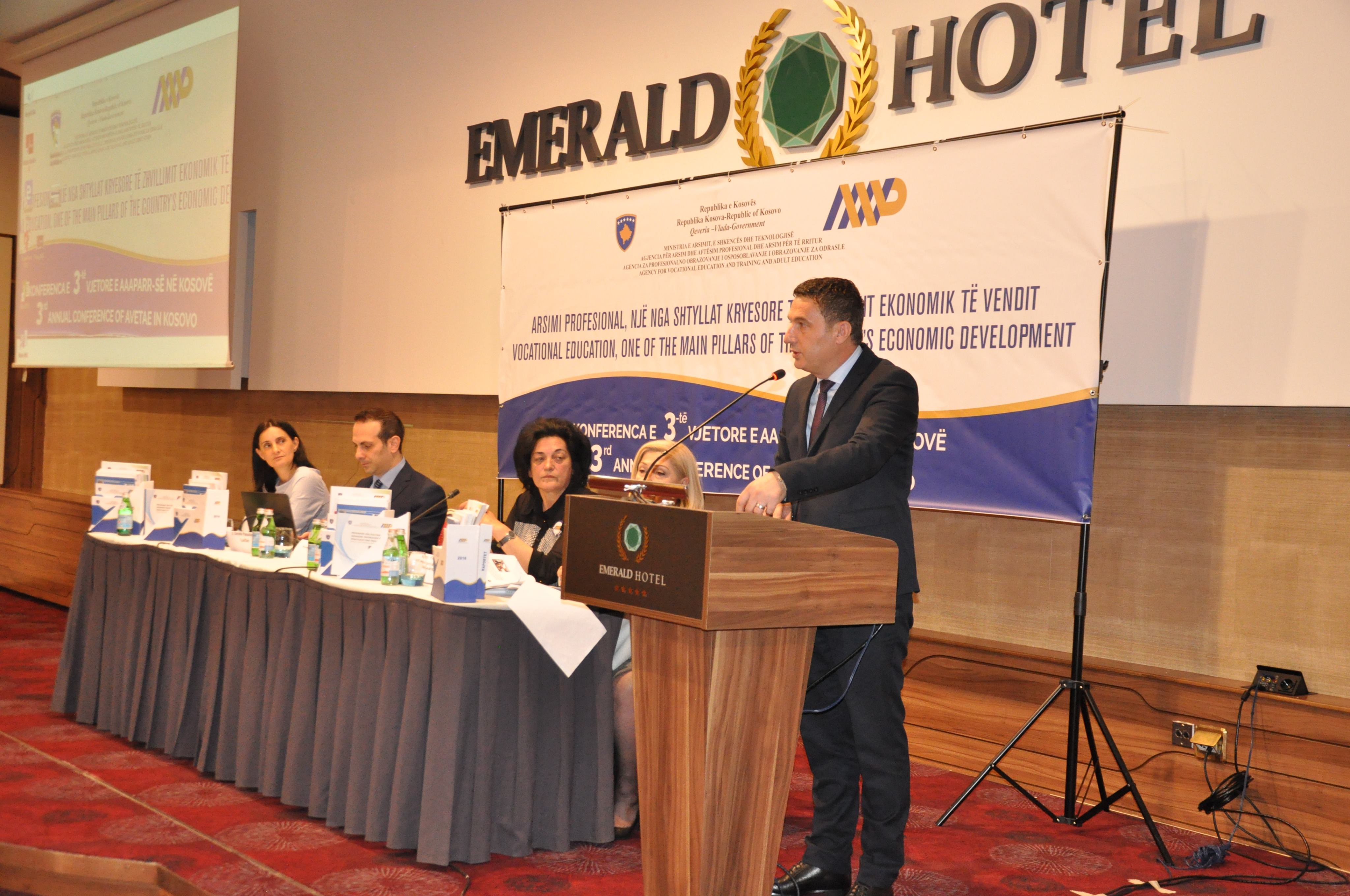 Bytyqi: Interesimi i nxënësve kah shkollat profesionale është lajm i mirë për vendin