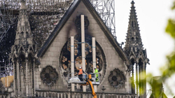 Mashtruesit kërkojnë para në emër të Notre Dame