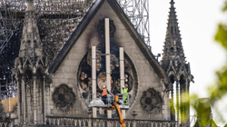 Mashtruesit kërkojnë para në emër të Notre Dame