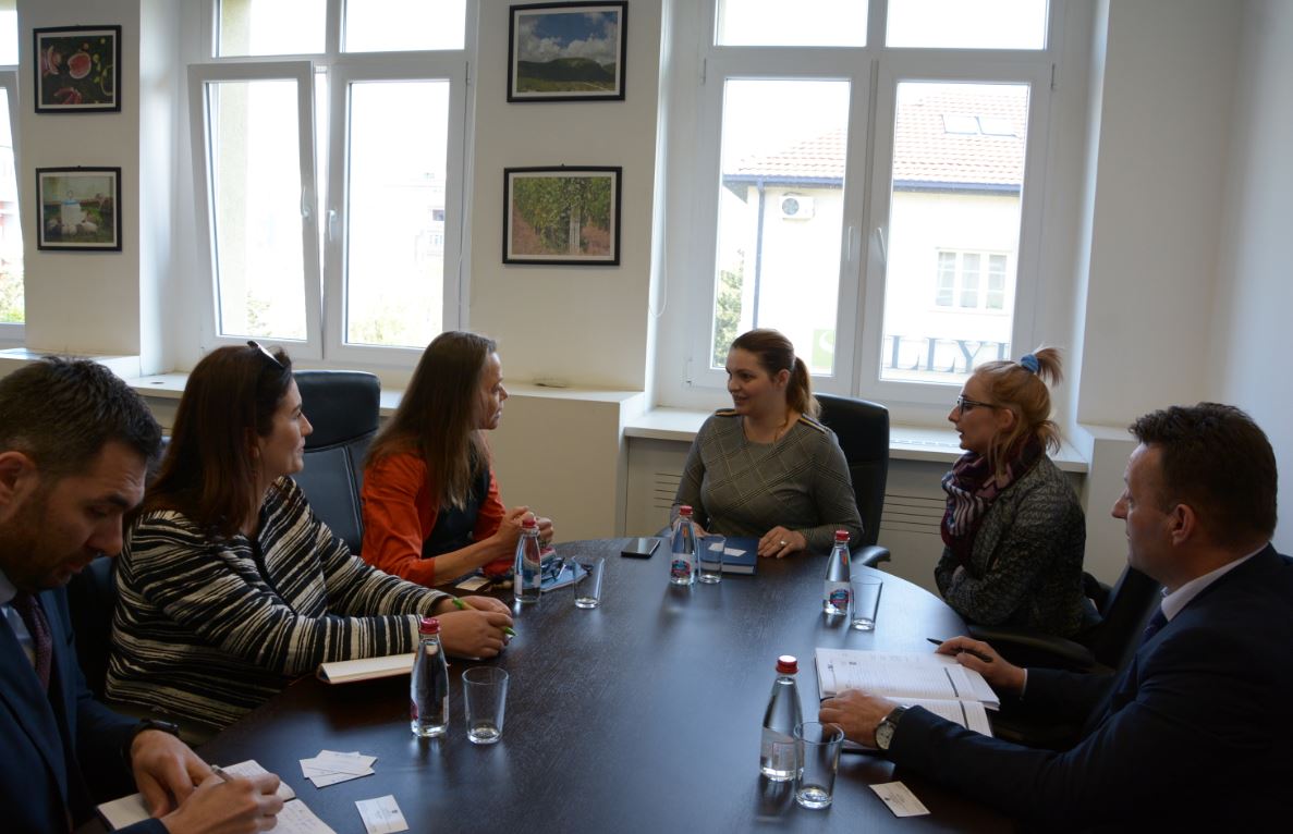 Ministrja Zhiviq merr mbështetjen e UNKT-së për zhvillimin e bujqësisë