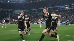 Holanda shtyn komplet një xhiro për të ndihmuar Ajaxin