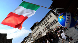 21 shqiptarë do garojnë në zgjedhjet lokale të Italisë