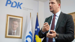 Memli Krasniqi zyrtarizon kandidaturën për kryetar të PDK-së