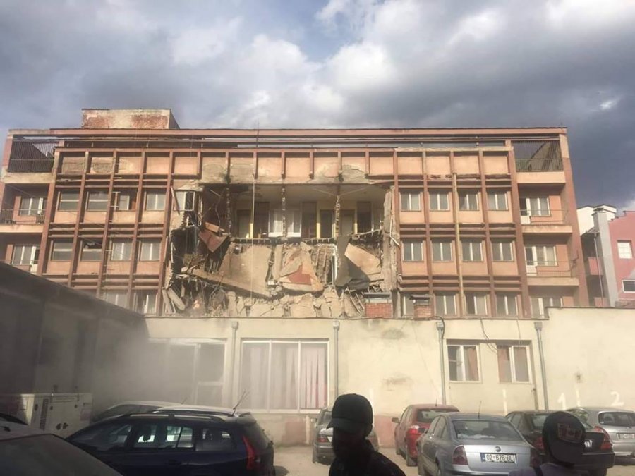 Formohet një komision për të verifikuar gjendjen e ish-hotel Adriatikut