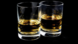 Rritja e konsumit të alkoolit rrit edhe rrezikun për kancer, sipas një studimi