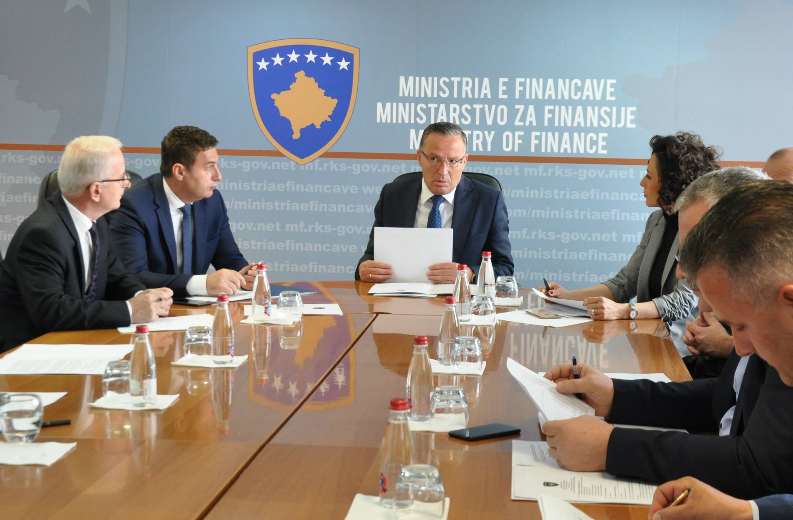 MASHT-i kërkon t’u paguhet 70% e pagës bazë mësimdhënësve me gjendje të rëndë shëndetësore