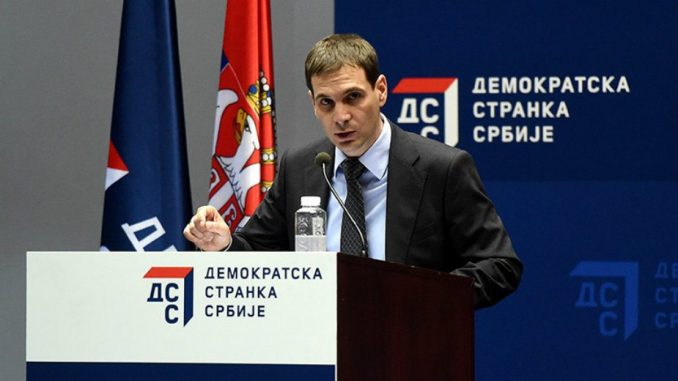 Sipas Jovanoviqit, njohja e pavarësisë së Kosovës e kthen Serbinë në vitet e 90-ta