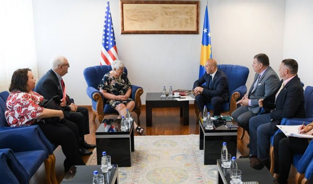 AAU nga Iowa sjell pajisje sportive për shkolla e federata sportive të Kosovës