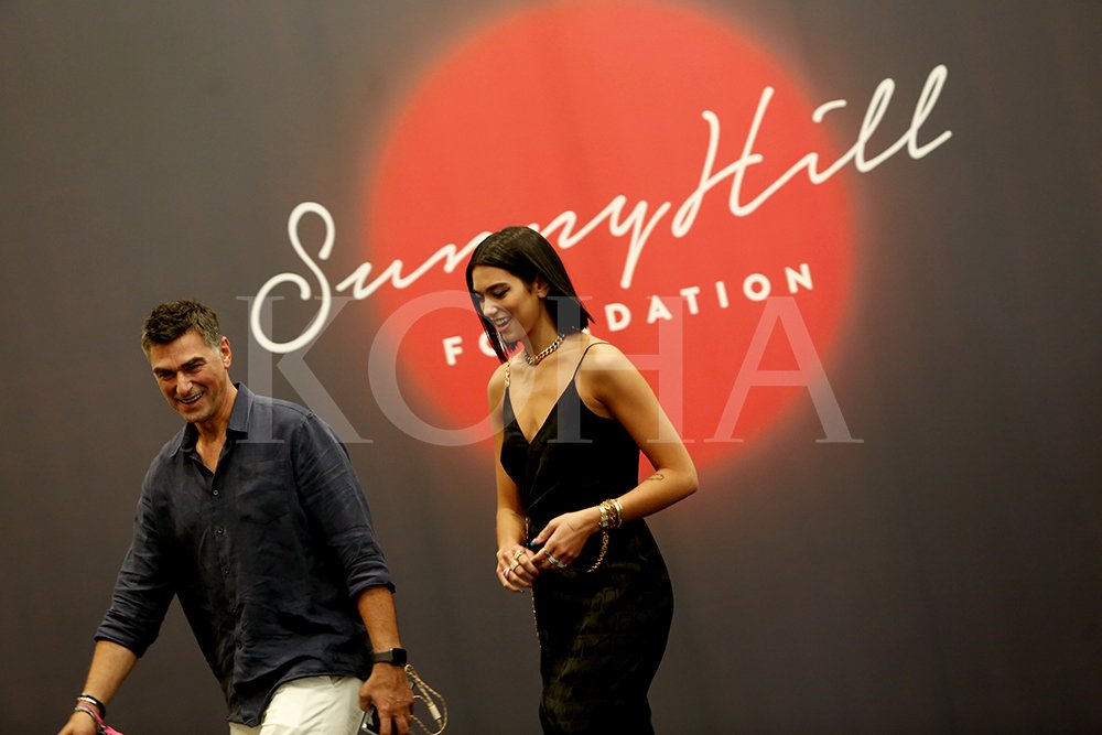 Dua Lipa është kthyer në Kosovë, për ta realizuar një ëndërr të kamotshme