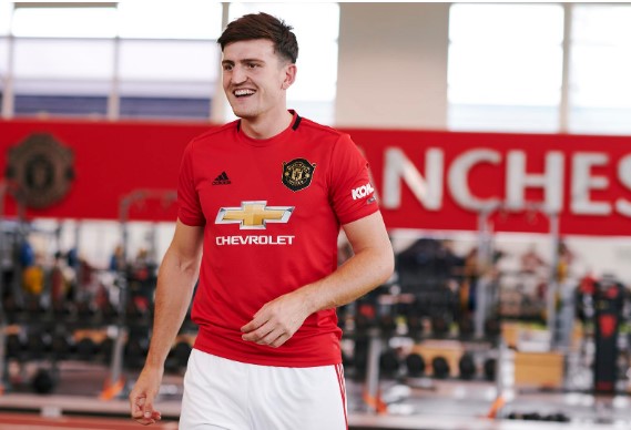 Zyrtare: Maguire kalon tek Unitedi