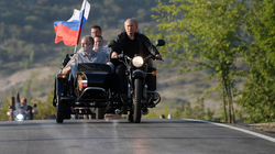 Kievi në protestë pas vizitës së Putinit në Krime