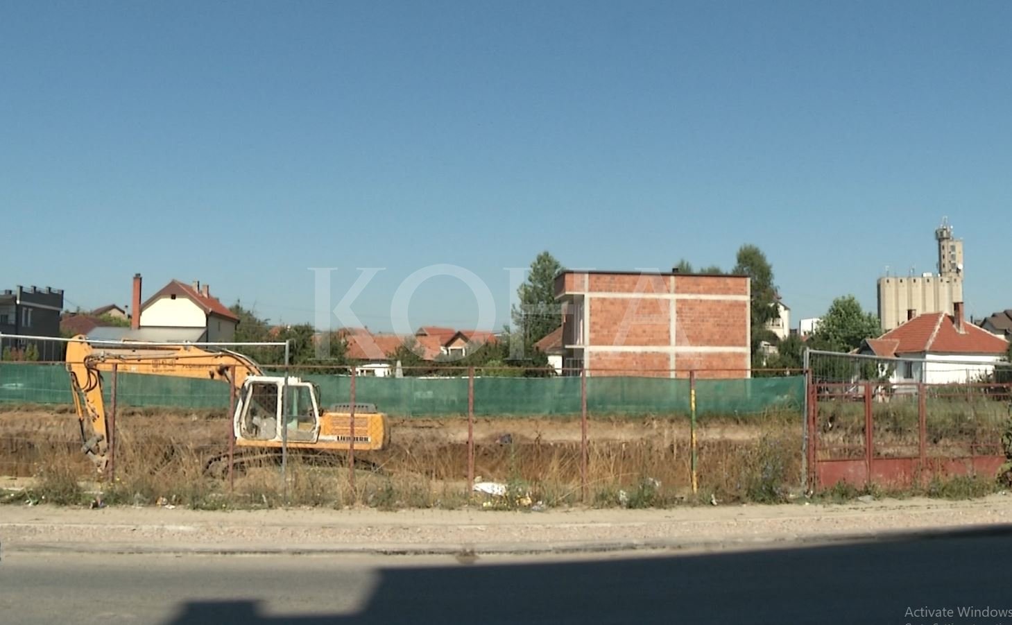 Banorët e një lagjeje në Ferizaj ndihen të rrezikuar me ndërtimin e një objekti banesor