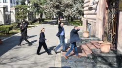 Ish-deputetët PD-LSI, që dogjën mandatet, deri më 2022 me pagë mujore 650 euro
