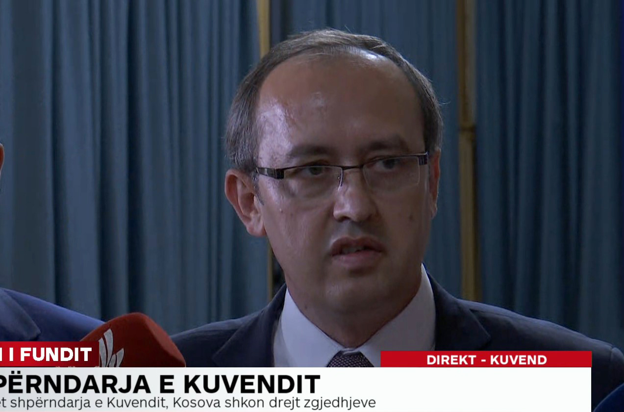 Hoti: Presidenti të mos vonohet, të caktojë datën e zgjedhjeve