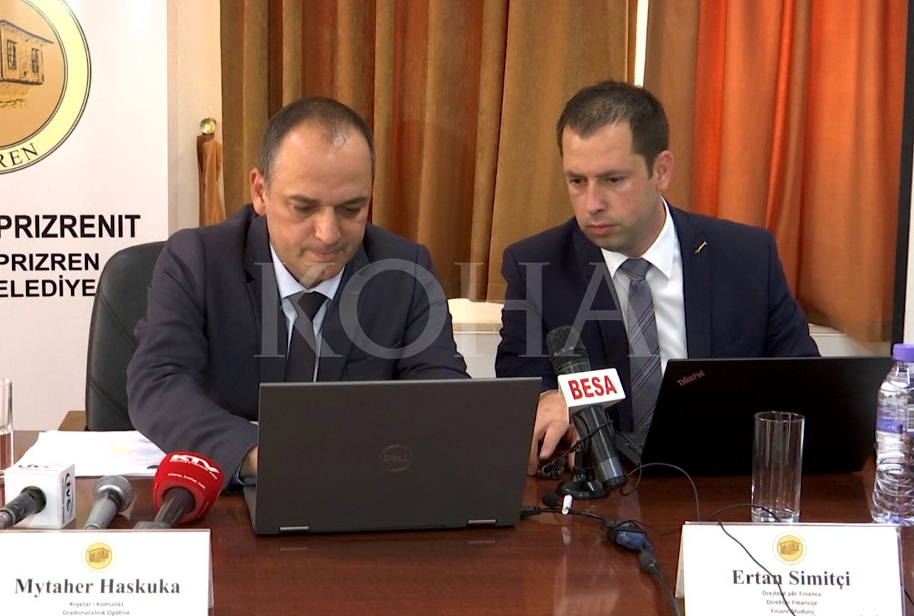 Simtiçi dorëhiqet nga posti i drejtorit, aktakuzën për të Haskuka e quan tendencioze
