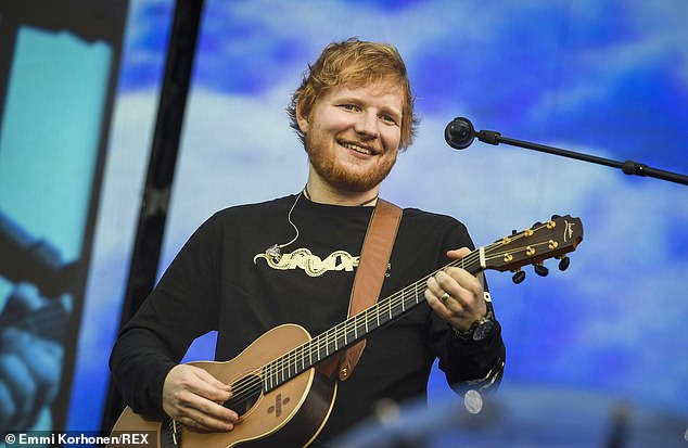 Ed Sheeran paralajmëron pauzën dhe ende shpreson për kolonën zanore të Bondit