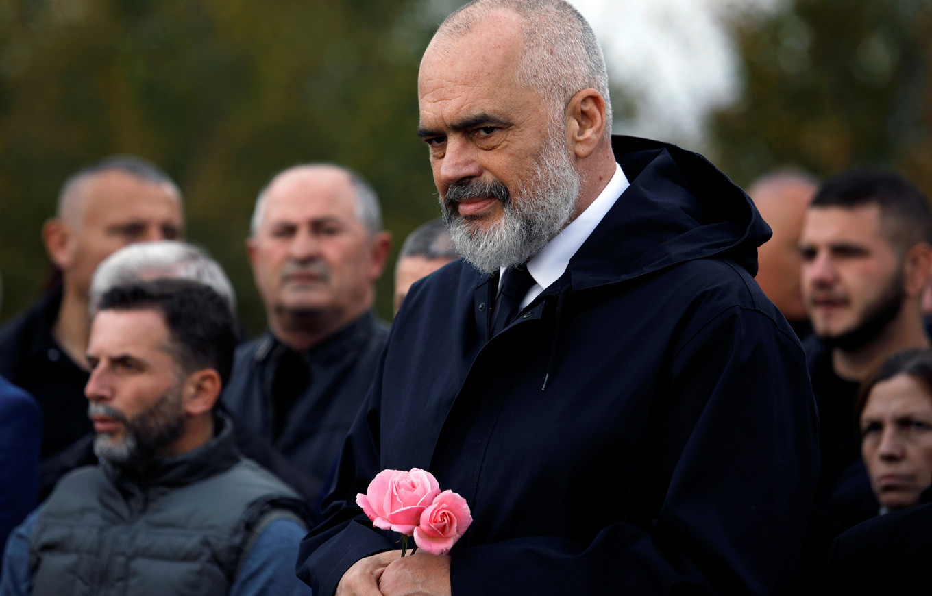 Rama thanks and honors foreign ambassadors for the situation after the ...