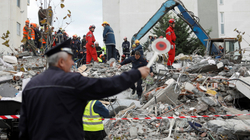 Pronari i hotelit dyshon se ka ende trupa nën rrënoja, rinisin kërkimet te “Mira Mare” në Durrës
