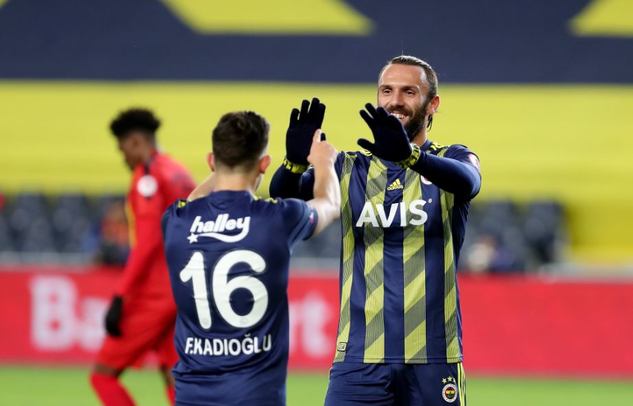 Muriqi me gol e asist në fitoren e thellë të Fenerbahçes në Kupë