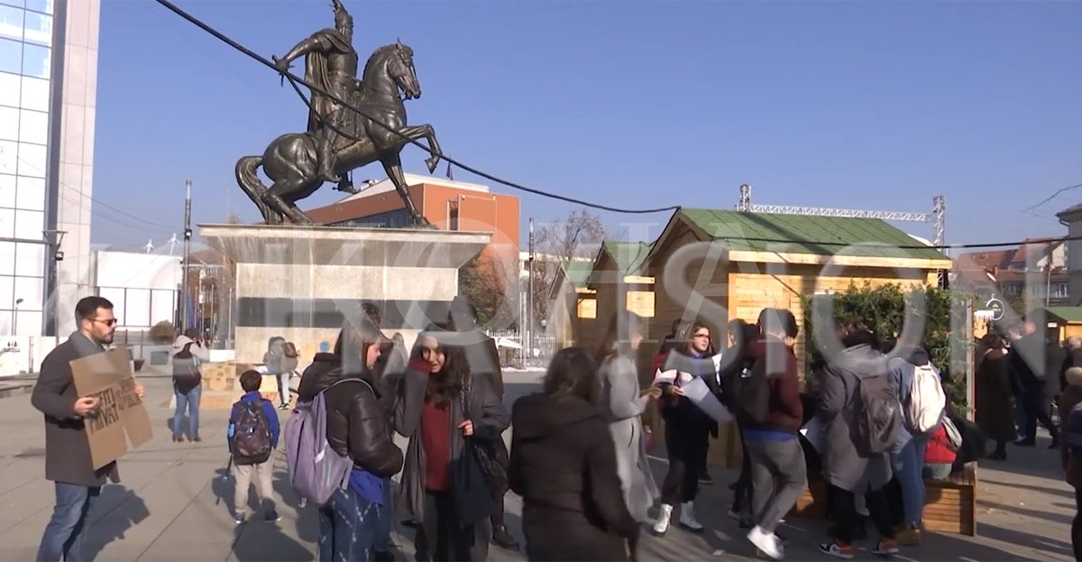 Pak kosovarë në marsh për klimën, kërkojnë veprime nga institucionet