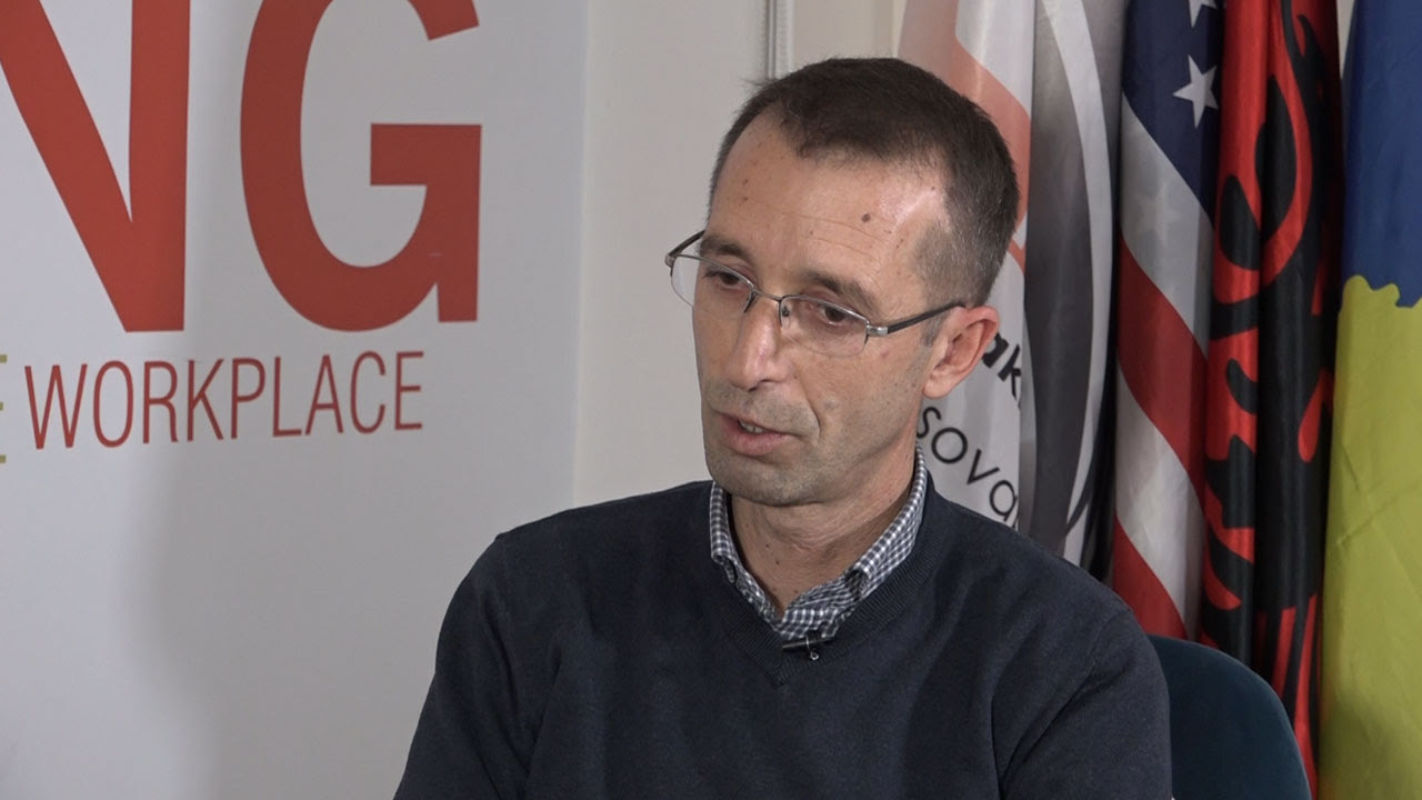 Mjeku Enver Hoxha me ekspozitë dëshmon krimet serbe në Shalë, Llap e Gollak