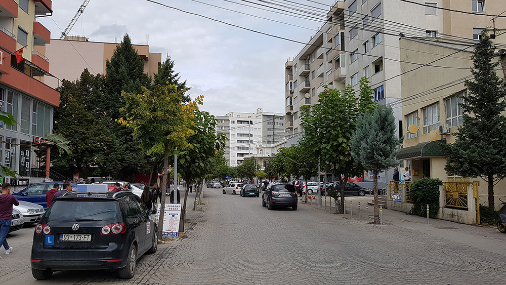 Ndërtimi i rrugës transitore në Klinë peng i moshartimit të projektit final