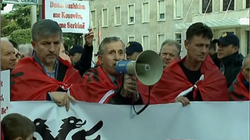 Përsëri protesta në Tiranë, aktivistët kundër takimit të “Mini-Schengenit”