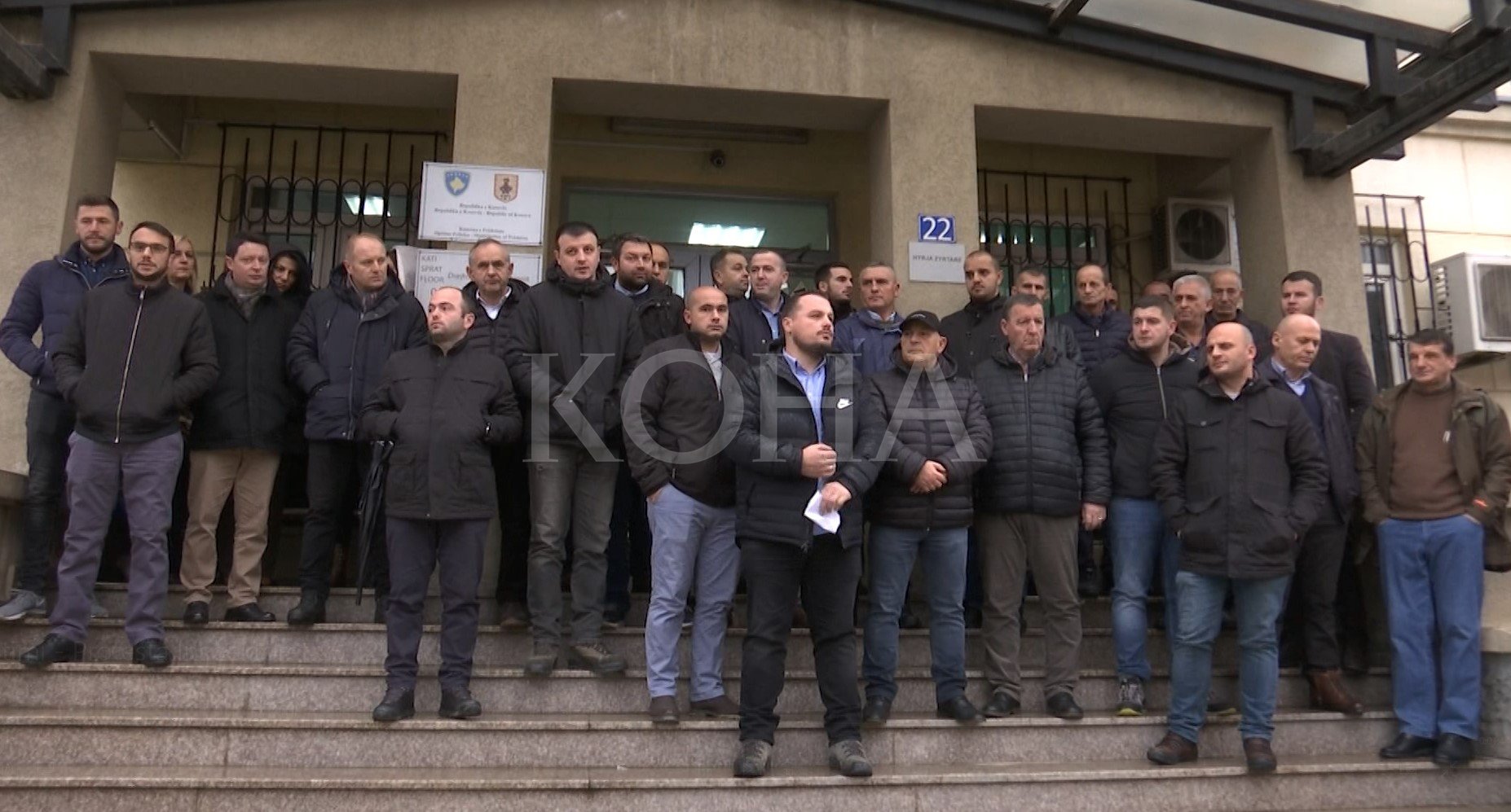 Kolegët e inspektorit të vrarë kërkojnë drejtësi më shumë siguri në punë