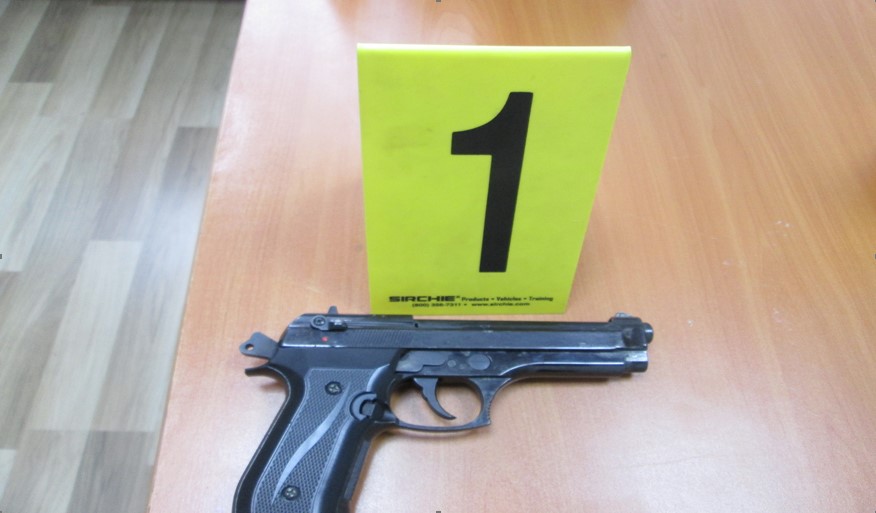 Policia konfiskon armë në një aheng familjar në Vushtrri 