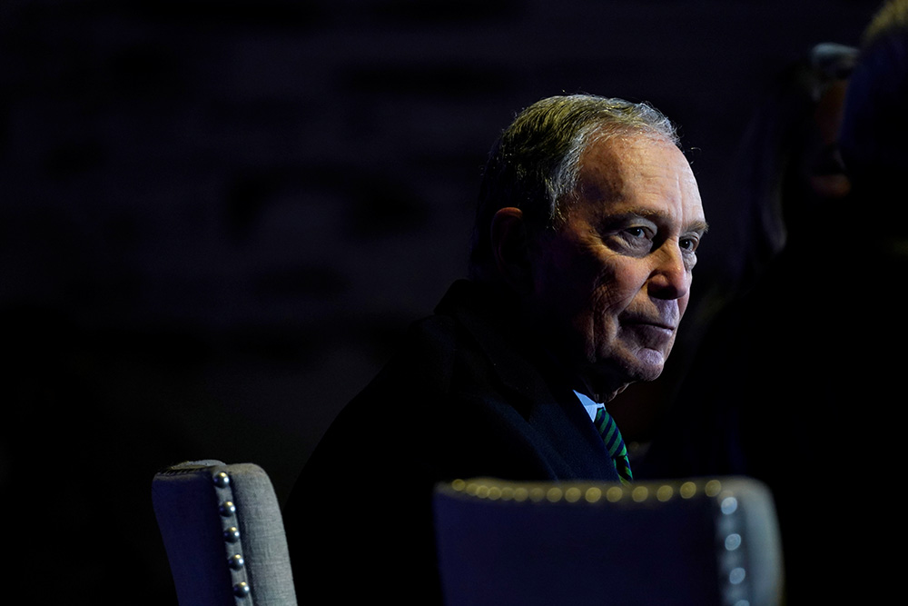 Bloomberg e pranon se ekipi i tij shfrytëzoi punëtorët e burgjeve
