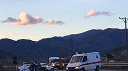 Autobusi përplaset me veturën në Rrugën e Kombit, një i vdekur