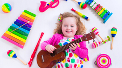 Këngët e Ed Sheeranit i bëjnë fëmijët më të lumtur