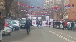 Nis në Mitrovicën veriore protesta e Listës Serbe, nesër të tjerë protestojnë kundër pushtetit të Vuçiqit