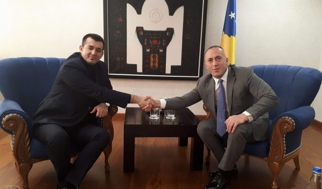 Sipas KsP-së, deputeti i deritashëm i AKR-së, Labinot Tahiri, ka aderuar në AAK