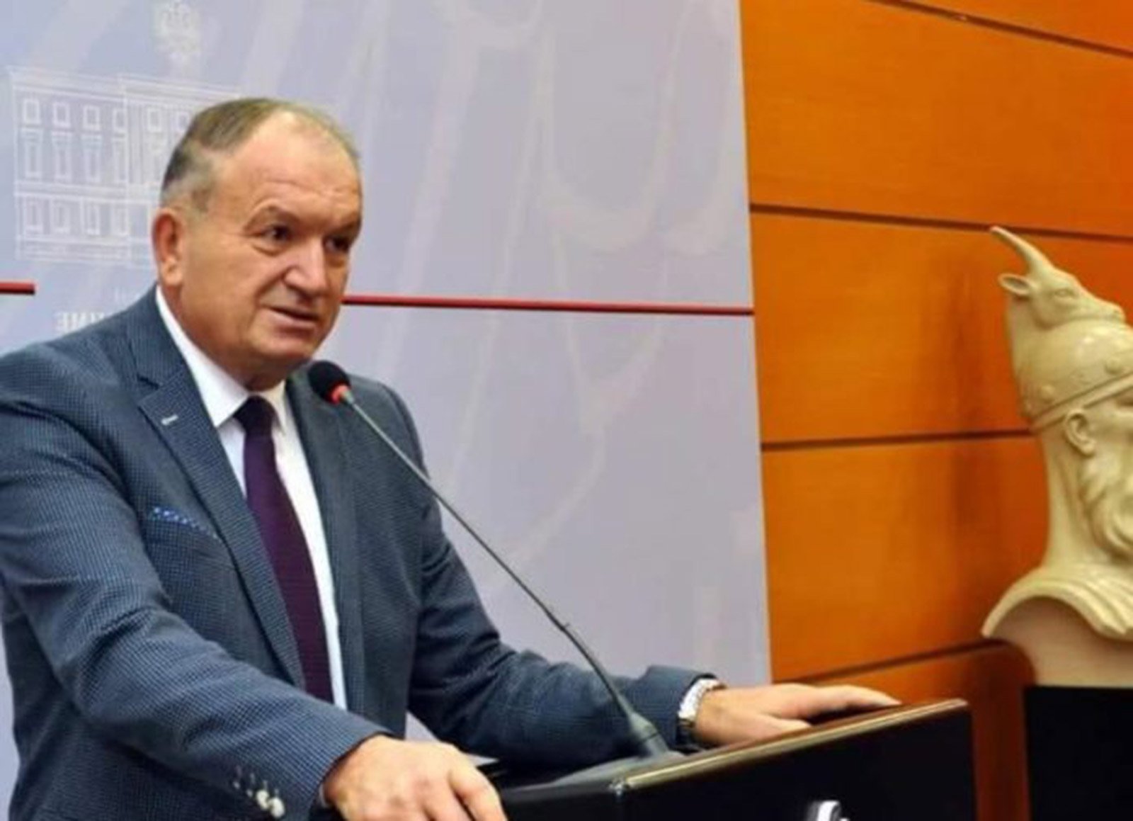 Shkarkohet kreu i burgjeve të Shqipërisë, Çipa zëvendësohet nga Agim Ismaili