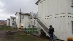 Komuna e Podujevës i vë në shitje kontejnerët në Lagjen e Dëshmorëve