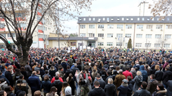 Qindra qytetarë protestuan në Prishtinë kundër dhunës, pas rastit në Drenas